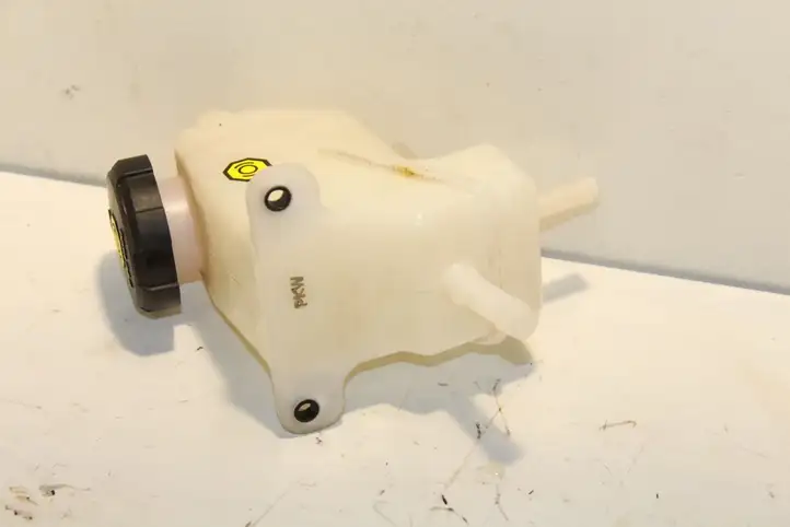 Kia Niro (2016 - ) Kia Niro Brake fluid reservoir Бачок тормозной жидкости — фото 6