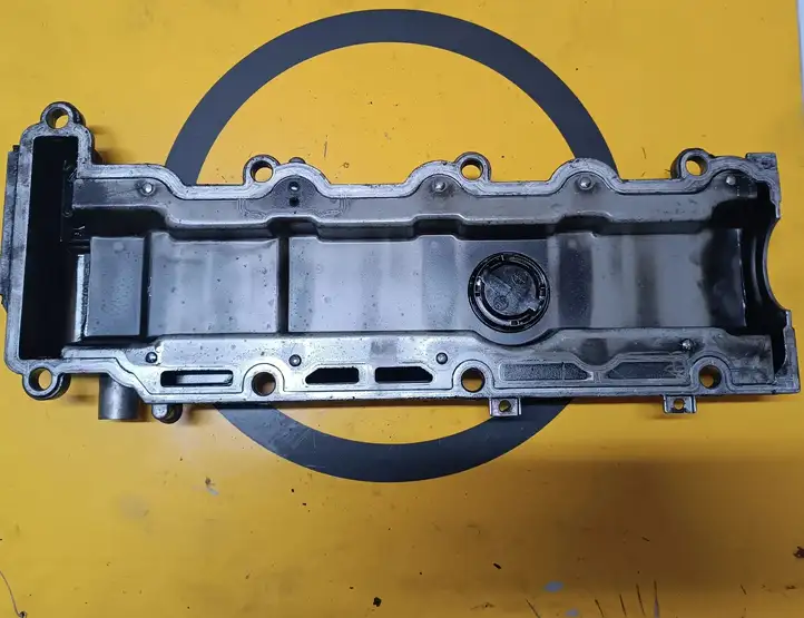 Opel Zafira A (1999 - 2003) 90528787 Крышка головки блока цилиндров — фото 2