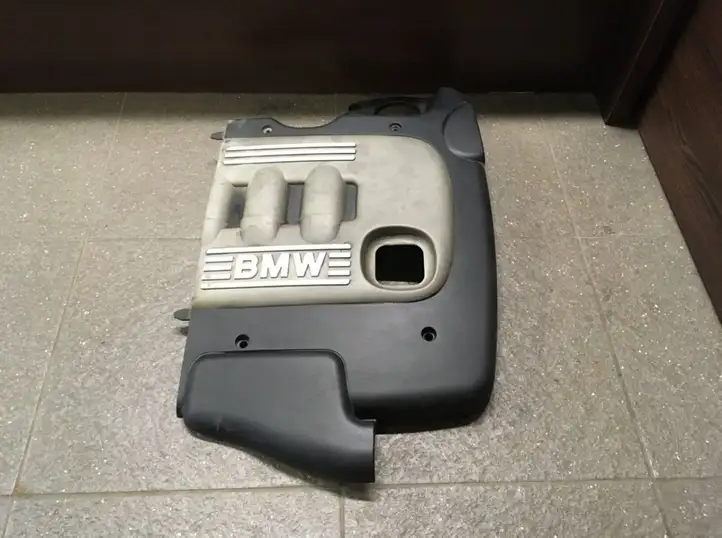 BMW 3 E46 (1998 - 2005) Крышка двигателя декоративная — фото 1