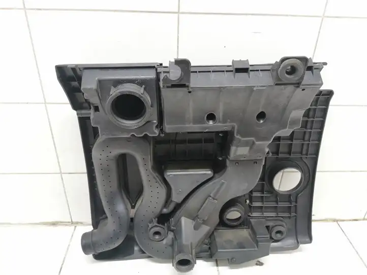 Volkswagen PASSAT B6 (2005 - 2010) 03C129607N Крышка двигателя декоративная — фото 4