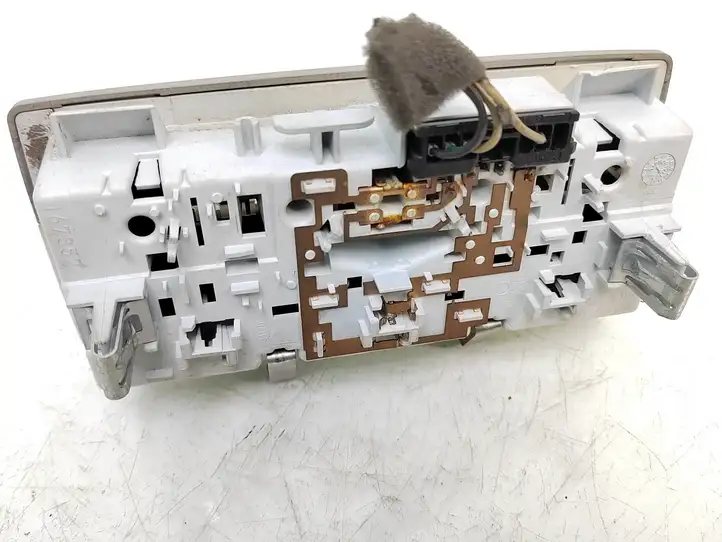 Chevrolet Orlando (2010 - 2015) 316627975 Задняя подсветка — фото 4