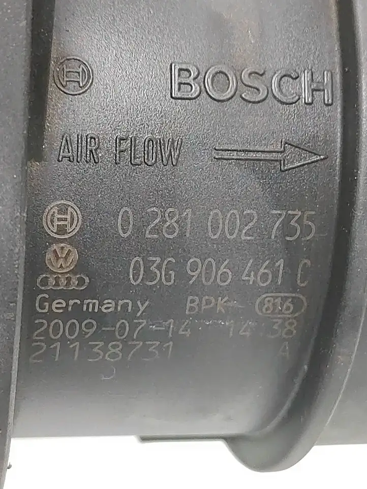 Volkswagen PASSAT B6 (2005 - 2010) 03G906461C Датчик массового расхода воздуха — фото 4