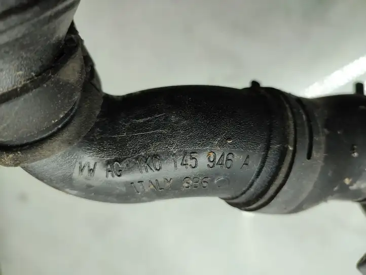Volkswagen Jetta V (2005 - 2010) 1K0145946A Резонатор впуска — фото 4