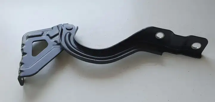 Kia Stonic (2017 - ) Петли капота — фото 1