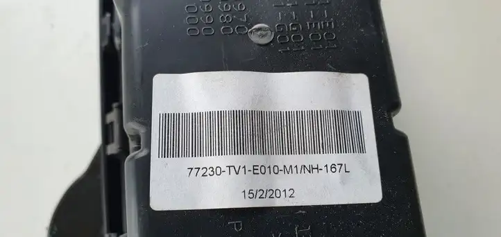 Honda Civic IX (2011 - 2017) Ящик центральной консоли — фото 8