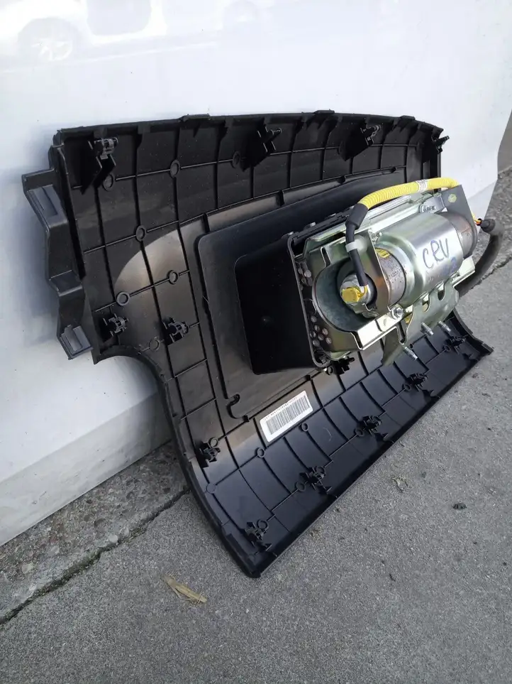 Honda CR-V (2006 - 2009) Подушка безопасности пассажира — фото 4
