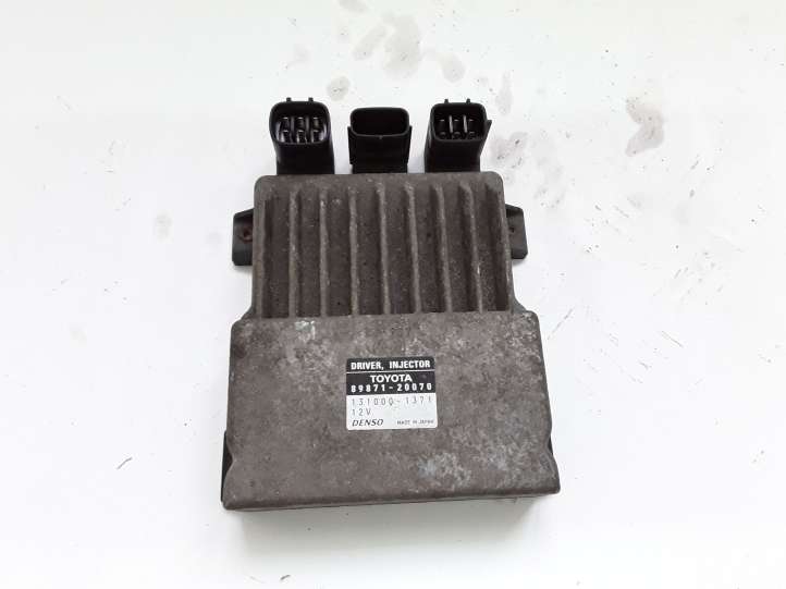 Toyota Corolla Verso E121 (2004 - 2007)  8987120070 Блок управления топливных форсунок