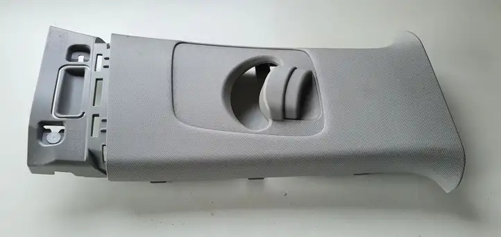 Kia Stonic (2017 - ) Накладка ремня безопасности — фото 1