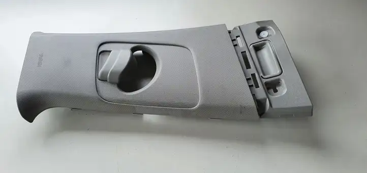 Kia Stonic (2017 - ) Накладка ремня безопасности — фото 5