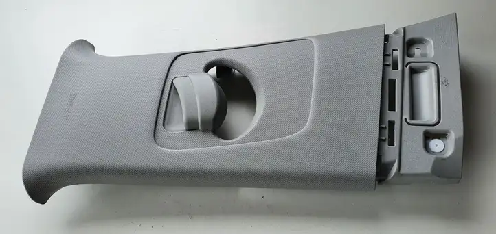 Kia Stonic (2017 - ) Накладка ремня безопасности — фото 1