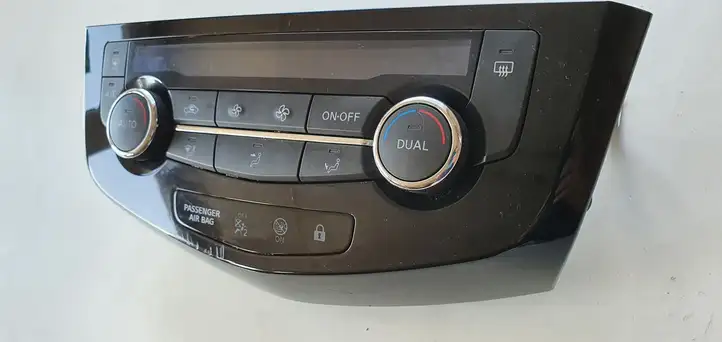 Nissan X-Trail T32 (2014 - 2021) Блок управления климат-контролем — фото 2