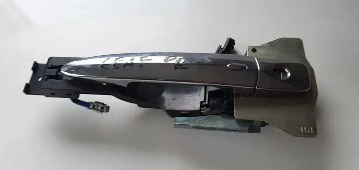 Nissan Leaf I (ZE0) (2010 - 2017) Наружная ручка двери — фото 1