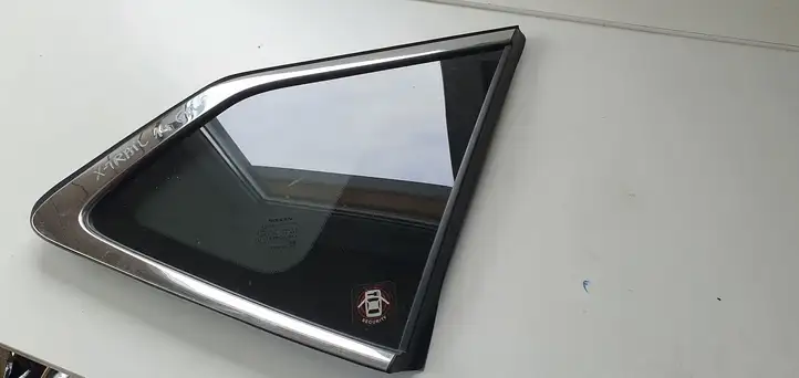 Nissan X-Trail T32 (2014 - 2021) Заднее боковое стекло — фото 3