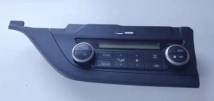 Toyota Auris E180 (2012 - 2018) Блок управления климат-контролем — фото 1