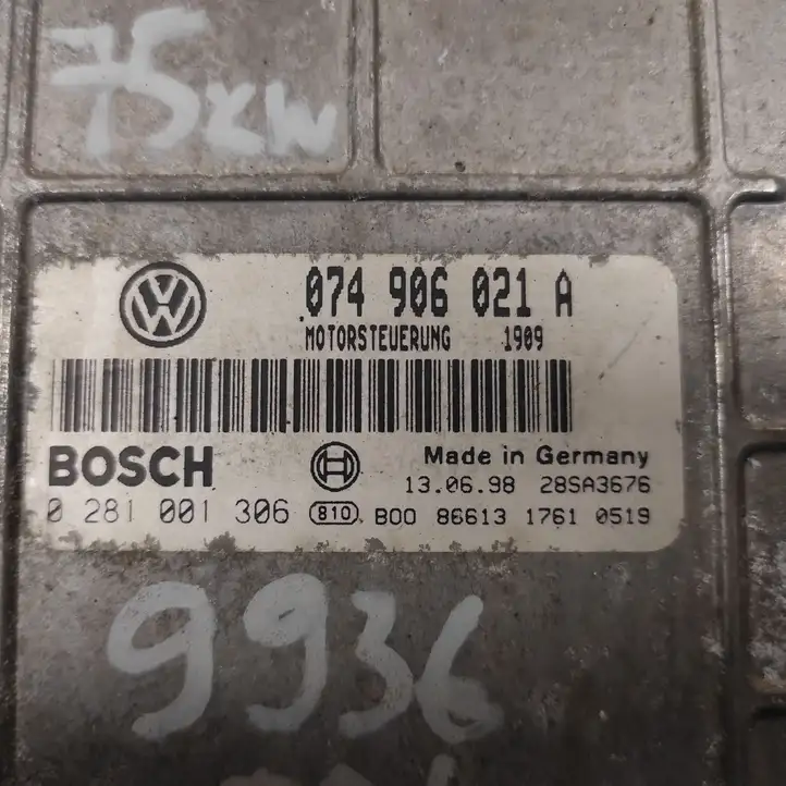 Volkswagen Transporter - Caravelle T4 (1990 - 2003) 074906021A Блок управления двигателем (ECU) — фото 4