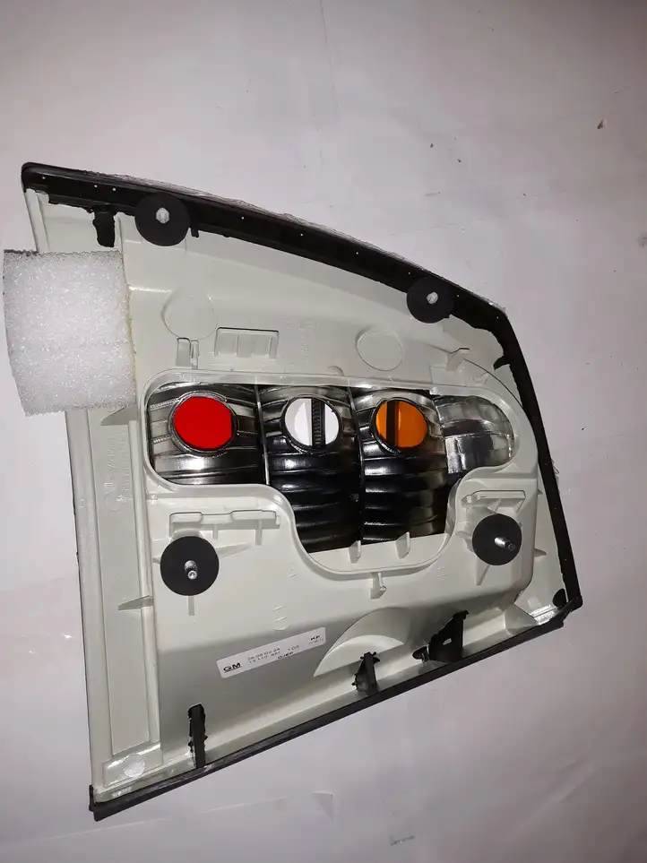 Opel Astra G (1998 - 2004) OE622302213110931 Задний фонарь в кузове — фото 3