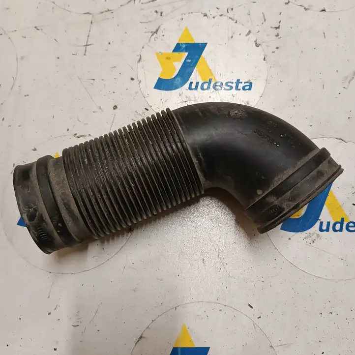 Opel Zafira B (2006 - 2008) 315875880 Трубка подачи воздуха — фото 1