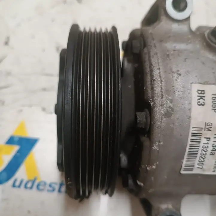Opel Insignia A (2008 - 2017) P13232307 Компрессор (насос) кондиционера воздуха — фото 2