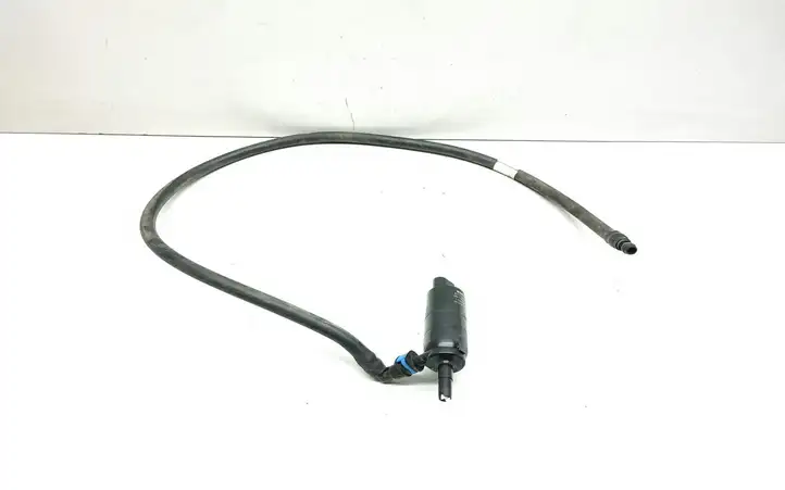BMW 3 E90 E91 (2005 - 2012) 8377430 Насос омывателя фар — фото 1