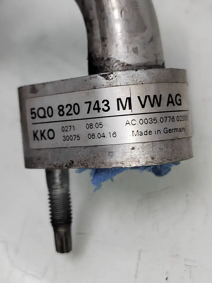 Volkswagen PASSAT B8 (2015 - ) 5Q0820743M Трубки и шланги кондиционера — фото 6