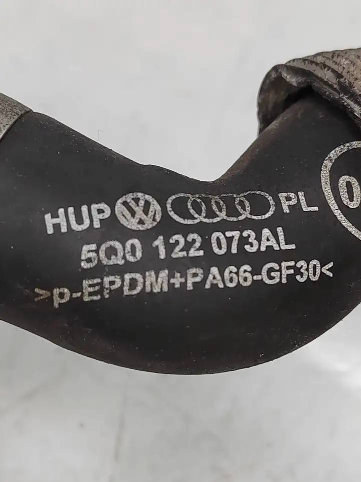 Volkswagen PASSAT B8 (2015 - ) 5Q0122073AL Шланги системы охлаждения — фото 3