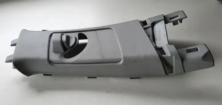 Honda Civic IX (2011 - 2017) Накладка ремня безопасности — фото 5