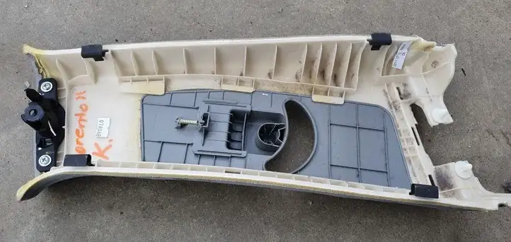 Kia Sorento (2009 - 2014) Накладка ремня безопасности — фото 3