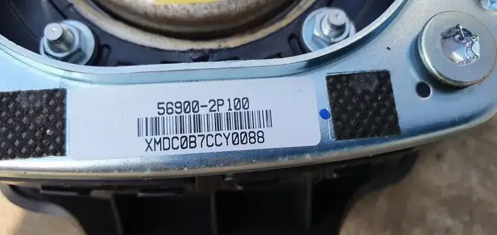 Kia Sorento (2009 - 2014) Подушка безопасности руля — фото 4