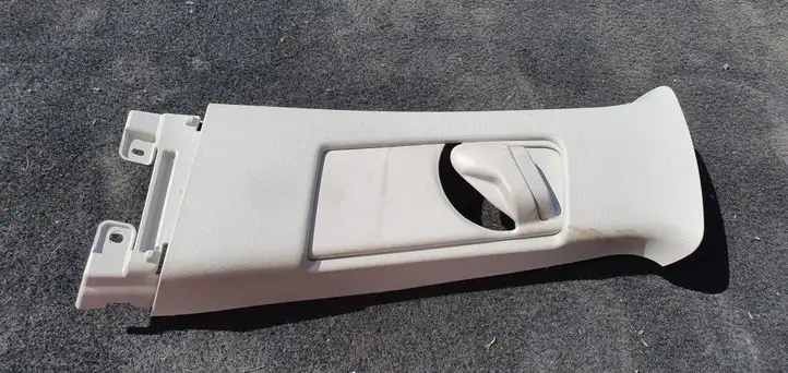 Toyota Auris E180 (2012 - 2018) Накладка ремня безопасности — фото 1