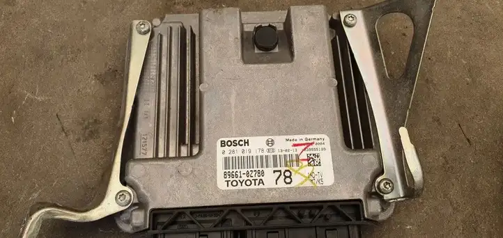 Toyota Auris E180 (2012 - 2018) Комплект системы зажигания — фото 4