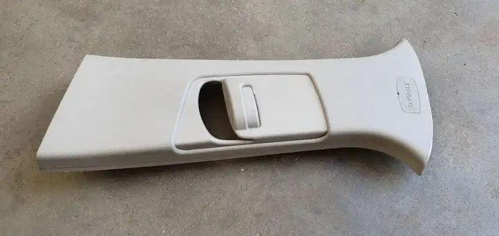 Ford C-MAX II (2010 - 2015) Накладка ремня безопасности — фото 1