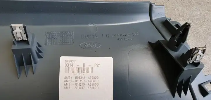 Ford C-MAX II (2010 - 2015) Обшивка стойки C — фото 4