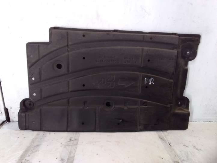 5816747030 Toyota Prius (XW30) Vidurinė dugno apsauga