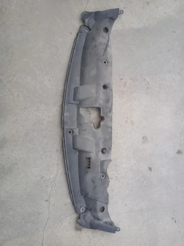 Honda Civic (2006 - 2011) Накладка замка капота — фото 1