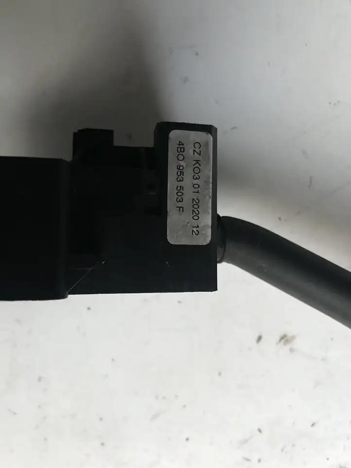 Volkswagen Golf IV (1998 - 2005) 4B0953503F Переключатель стеклоочистителей — фото 3