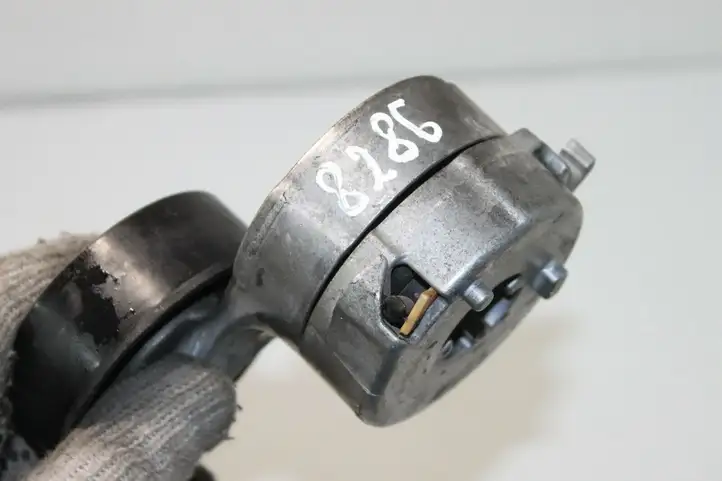 Audi A6 C7 (2011 - 2014) 06E903133R Натяжитель ремня генератора — фото 4