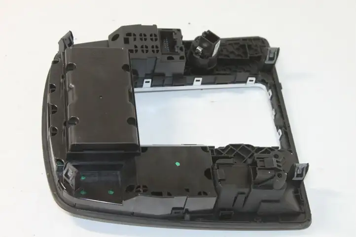 Audi A6 C7 (2011 - 2014) 4G1919612L Контроллер мультимедийной системы — фото 4