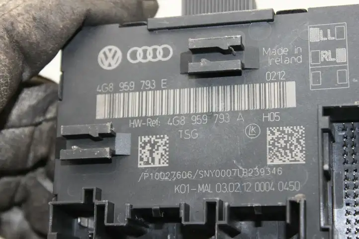 Audi A6 C7 (2011 - 2014) 4G8959793A Блок управления дверью — фото 3