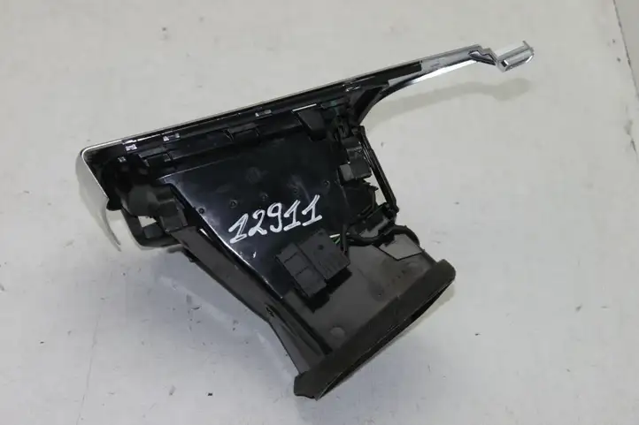 Audi A6 C7 (2011 - 2014) 4G1820901 Боковой воздушный дефлектор — фото 4