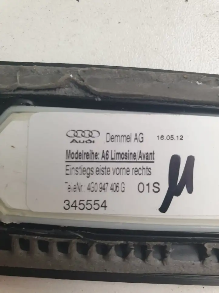 Audi A6 C7 (2011 - 2014) 4G0947406G Внутренняя отделка переднего порога — фото 4