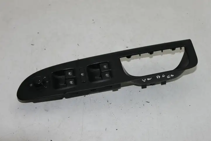 Volkswagen PASSAT B6 (2005 - 2010) 3C1867171B Кнопка стеклоподъемников — фото 1