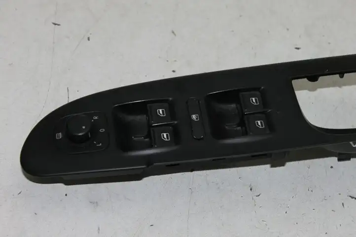 Volkswagen PASSAT B6 (2005 - 2010) 3C1867171B Кнопка стеклоподъемников — фото 2