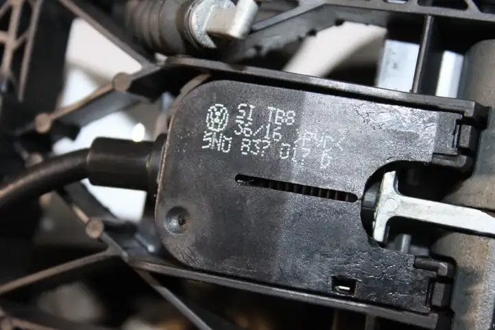 Audi A3/S3 8V (2012 - 2016) 5N0837017D Наружная ручка двери — фото 6