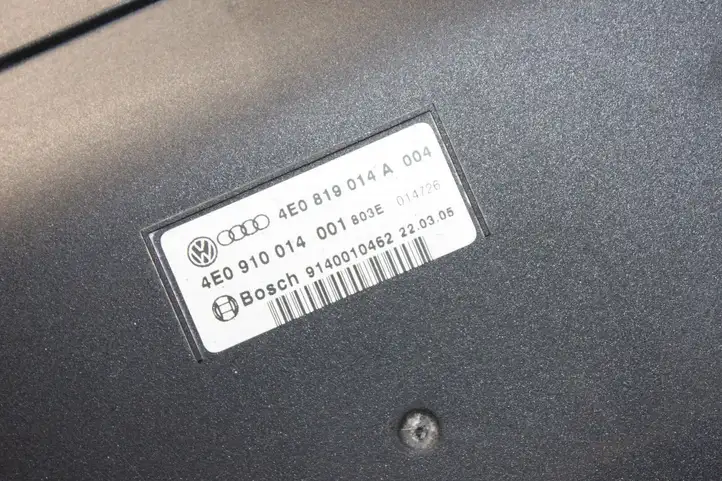 Audi A8 S8 D3 4E (2007 - 2010) 4E0910014A Электрический отопитель салона — фото 4