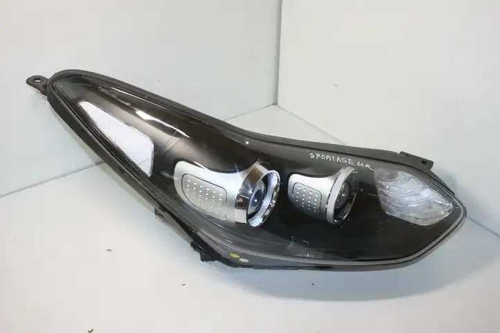 Kia Sportage (2014 - 2016) Передняя фара — фото 3