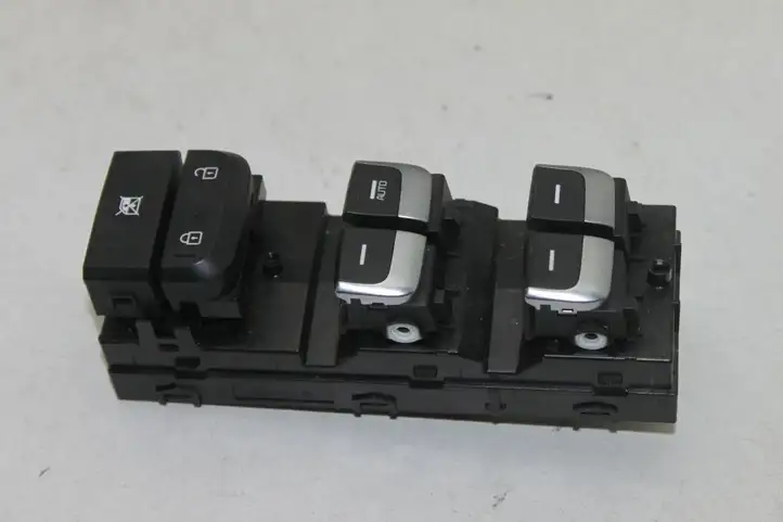 Kia Sportage (2016 - 2018) 93570F1500 Кнопка стеклоподъемников — фото 2
