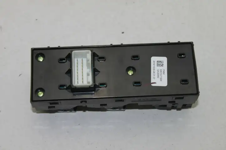 Kia Sportage (2016 - 2018) 93570F1500 Кнопка стеклоподъемников — фото 4
