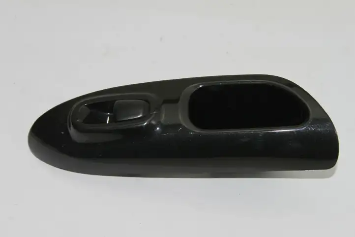 Nissan Juke I F15 (2010 - 2018) 829601KA2A Блок кнопок стеклоподъемников — фото 1