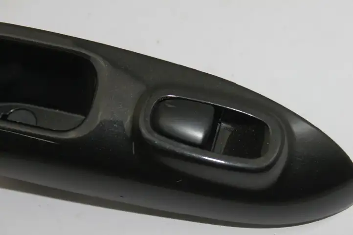 Nissan Juke I F15 (2010 - 2018) 829611KA2A Блок кнопок стеклоподъемников — фото 2