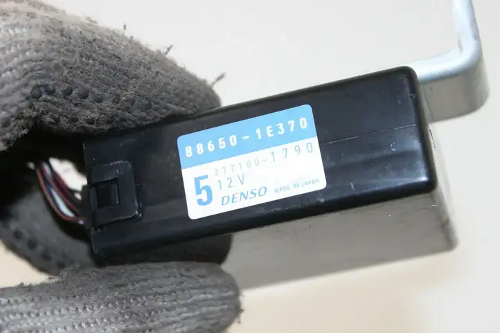 Toyota Yaris (1999 - 2003) 886501E370 Модуль управления кондиционером — фото 3